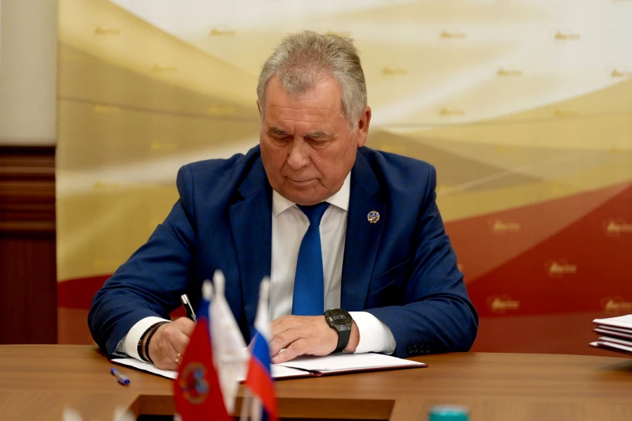 Общественная палата Алтайского края и политические партии заключили соглашение о взаимодействии во время наблюдения за выборами-2026.