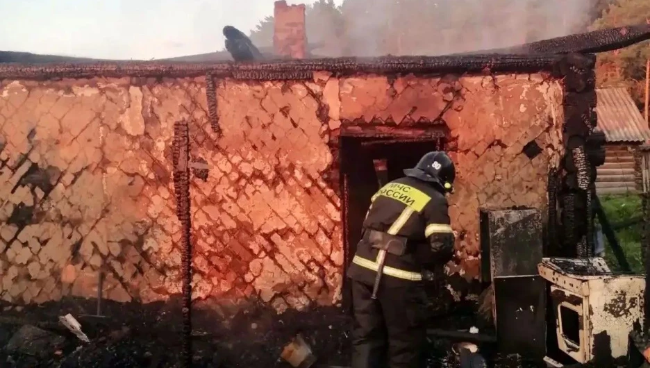 При пожаре в Павловском районе погибла пожилая женщина