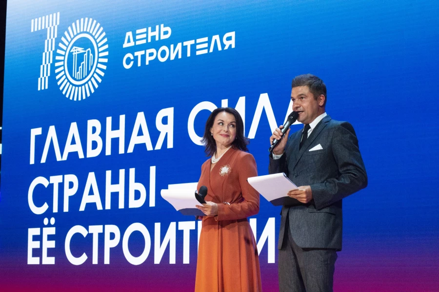 В Барнауле 6 августа прошло празднование Дня строителя.