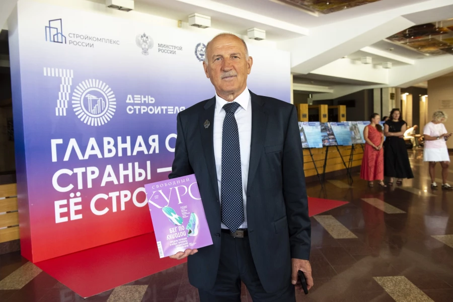 В Барнауле 6 августа прошло празднование Дня строителя.