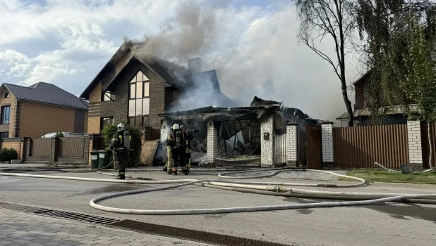 Пожар в поселке Спутник.