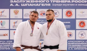 Степан Молодцов (справа) в финальном поединке с Кириллом Воробьевым