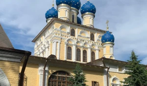 Храм, церковь.