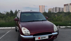 В Барнауле продают Daihatsu Storia.