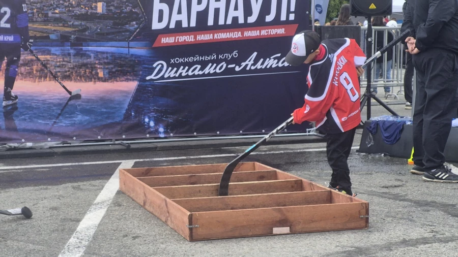 Юные хоккеисты.