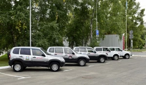 Отправка партии транспортных средств в зону проведения СВО и для населения новых российских регионов.