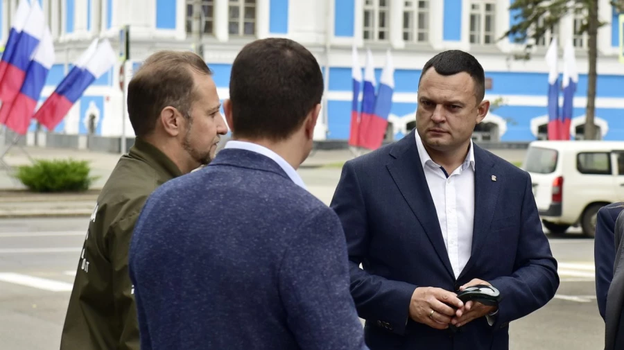 Отправка партии транспортных средств в зону проведения СВО и для населения новых российских регионов.