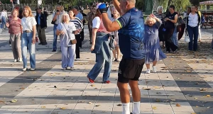 Ретродискотека в парке «Изумрудный».