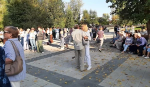 Ретродискотека в парке «Изумрудный».