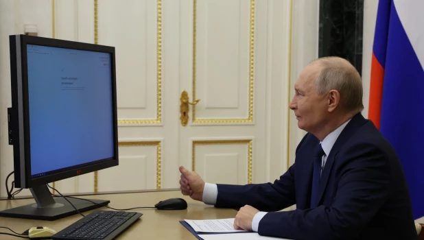 Путин проголосовал.