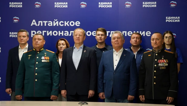 Председатель «Единой России» Дмитрий Медведев по видеосвязи обсудил с единороссами в регионах предварительные итоги выборов.