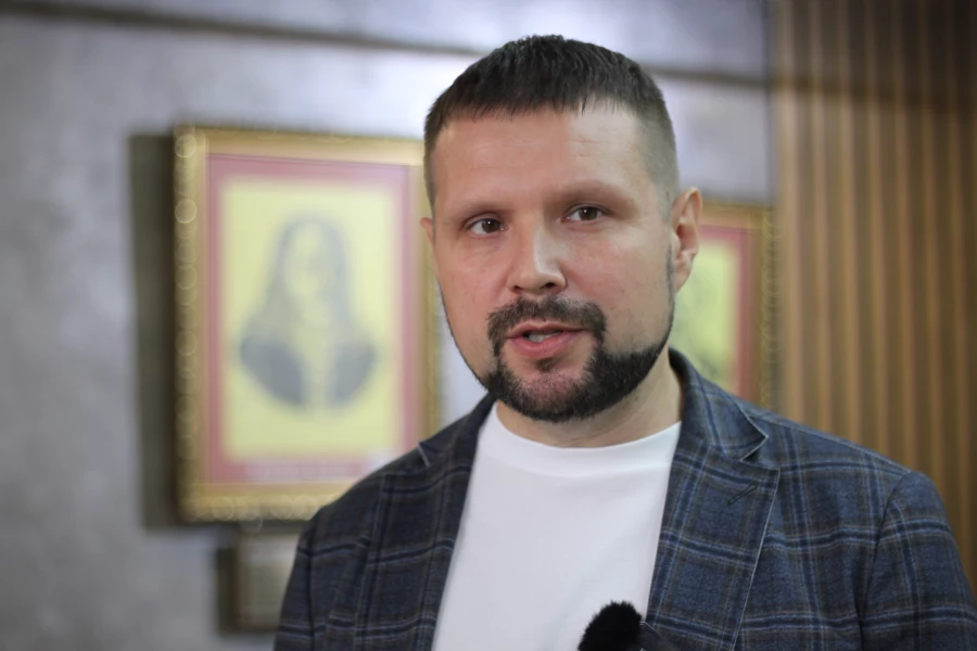 Начальник отдела продаж и логистики компании «Алтайвитамины» Александр Кузовлев.