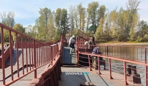 Опасный понтонный мост