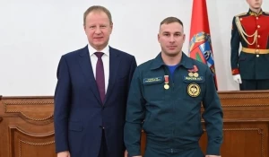 В Барнауле наградили водолаза-спасателя