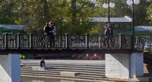 Бабье лето в Изумрудном парке.