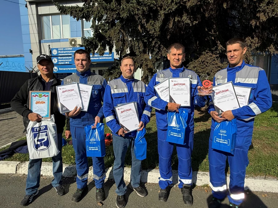 Победители конкурса профессионального мастерства среди водителей автомобилей Алтай-Кокса.