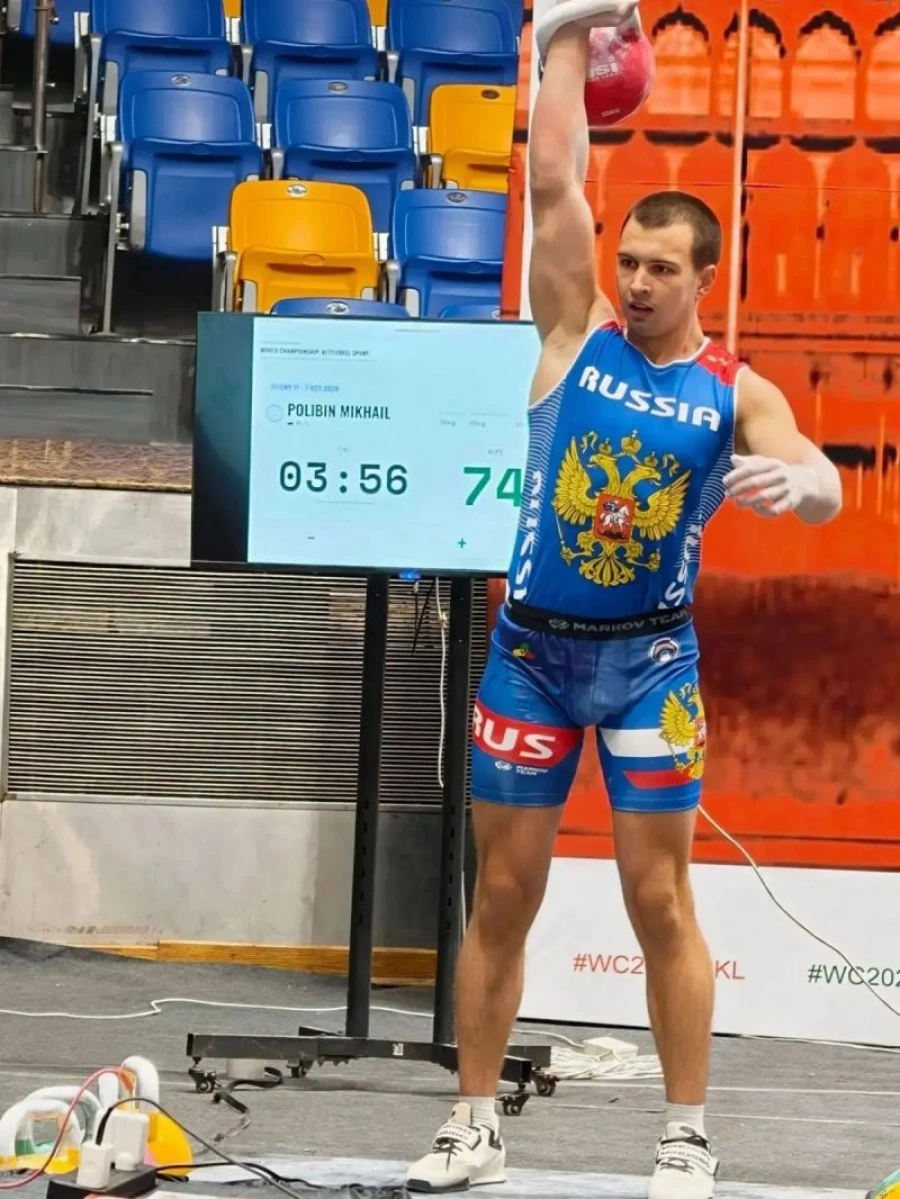 Новоалтаец взял золото на чемпионате мира по гиревому спорту