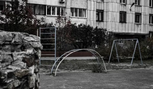 Детские площадки в центре Барнаула. 