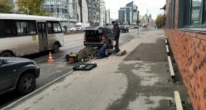 Закипела работа у злополучной ямы на пр. Красноармейском.