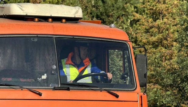 В преддверии Дня автомобилиста на Алтай-Коксе проходит корпоративная профилактическая программа «Здоровье рулит».