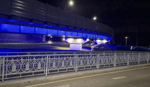 В Барнауле закончили монтаж подсветки на развязке.