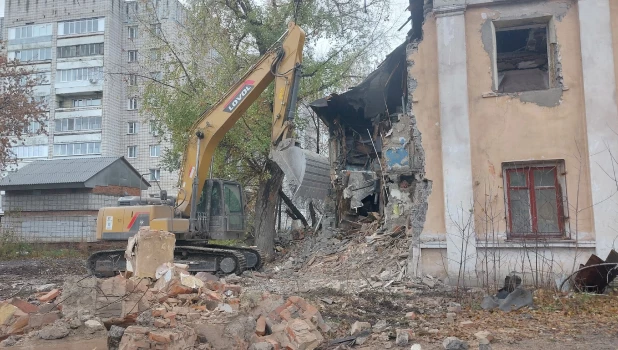 Снос дома на ул. Ленина, 135.
