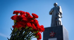 Памятник солдатам, погибшим во время Великой Отечественной войны.