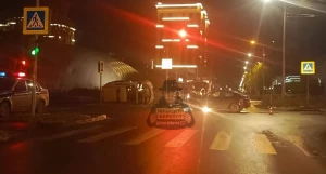 В Барнауле перевернулся патрульный автомобиль